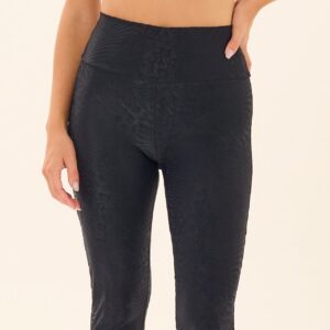 Calza Larga C/Textura Gofrado